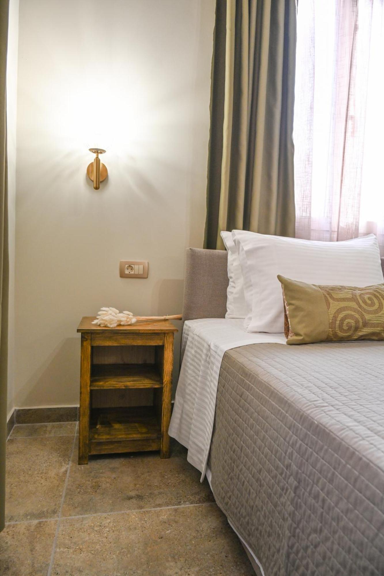 Vivis Hub Aparthotel Argostoli  Exterior photo