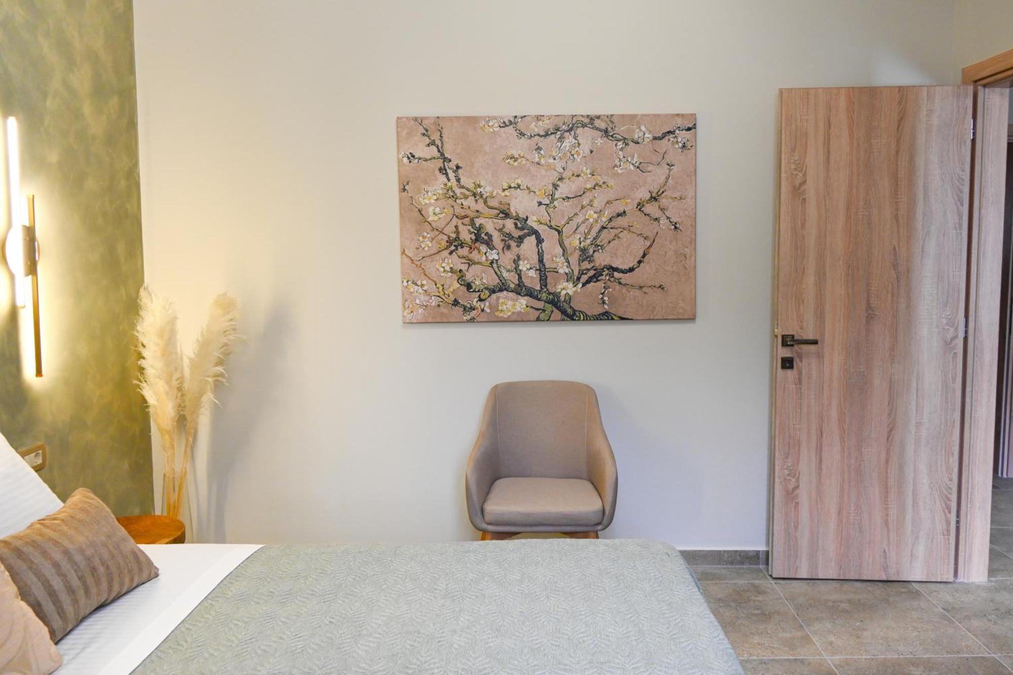 Vivis Hub Aparthotel Argostoli  Exterior photo