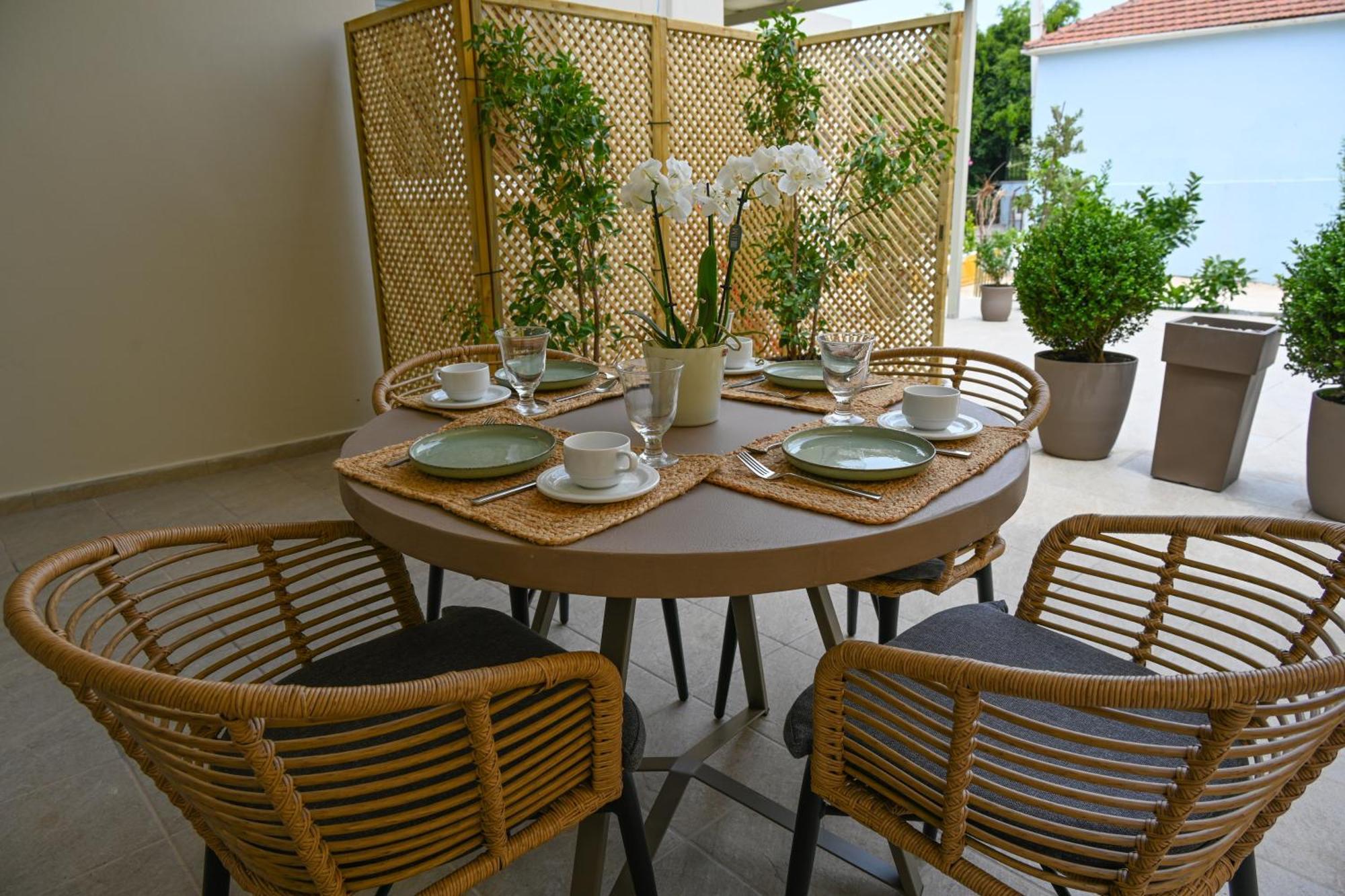 Vivis Hub Aparthotel Argostoli  Exterior photo